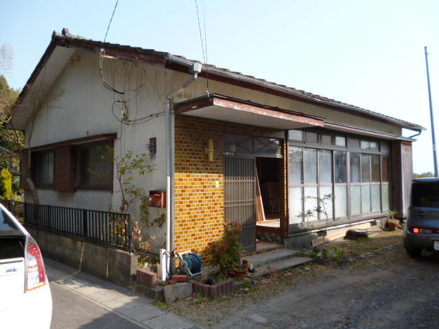 185601007_640x480